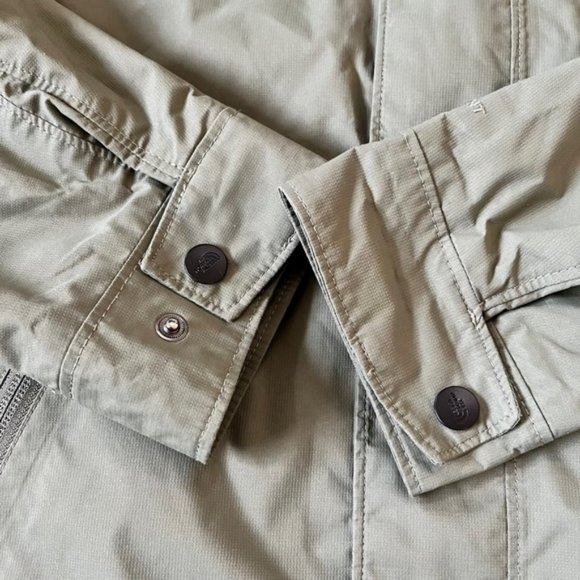 Men’s The North Face Jacket Size Small - Picture 3 of 11